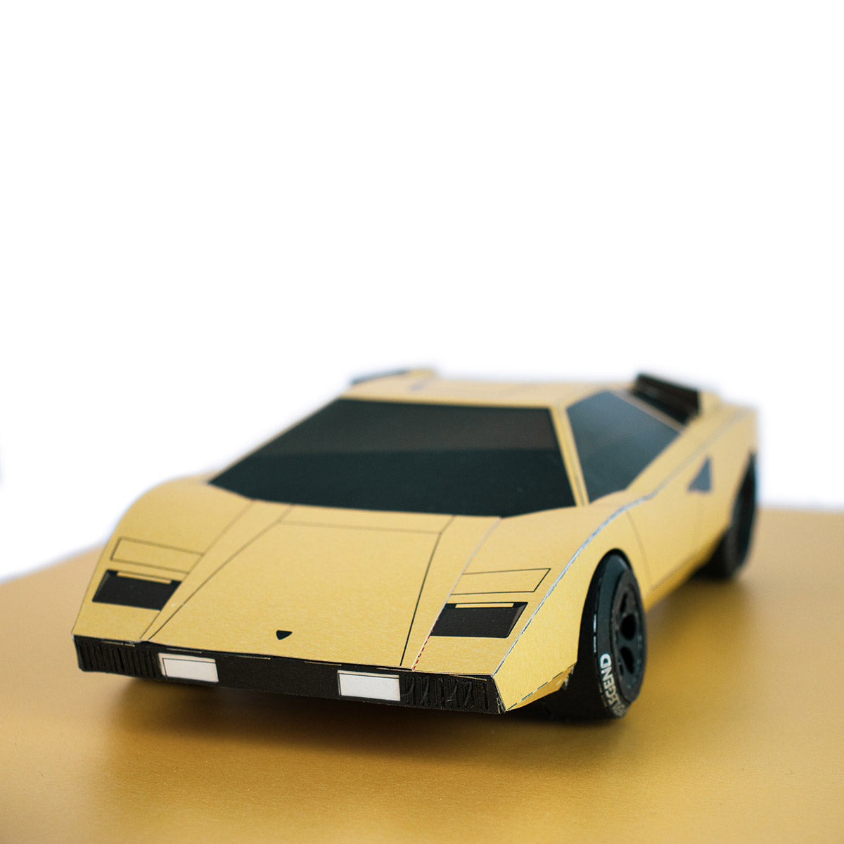 The Coun - 1:18 - Printable Papercraft Car Sculpture Kit - Front View